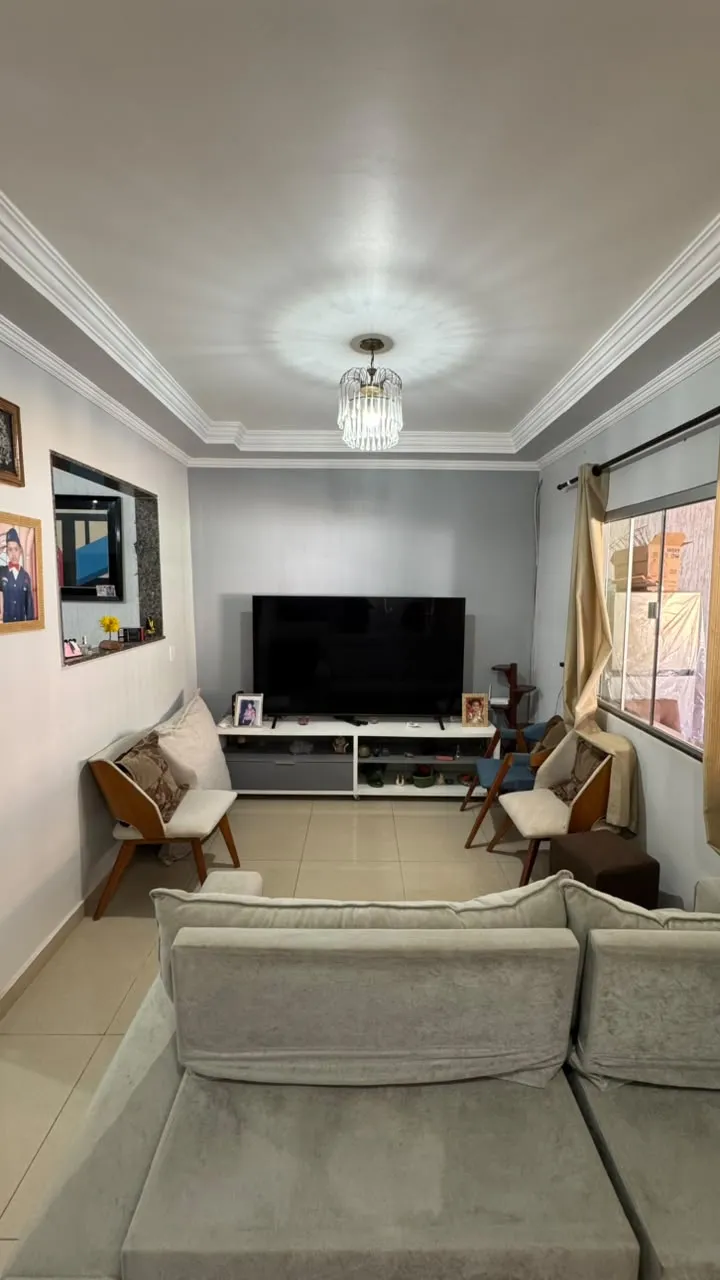 Vendo Sobrado na QR 404, SAMAMBAIA NORTE-DF, aceita financiamento. — foto 1