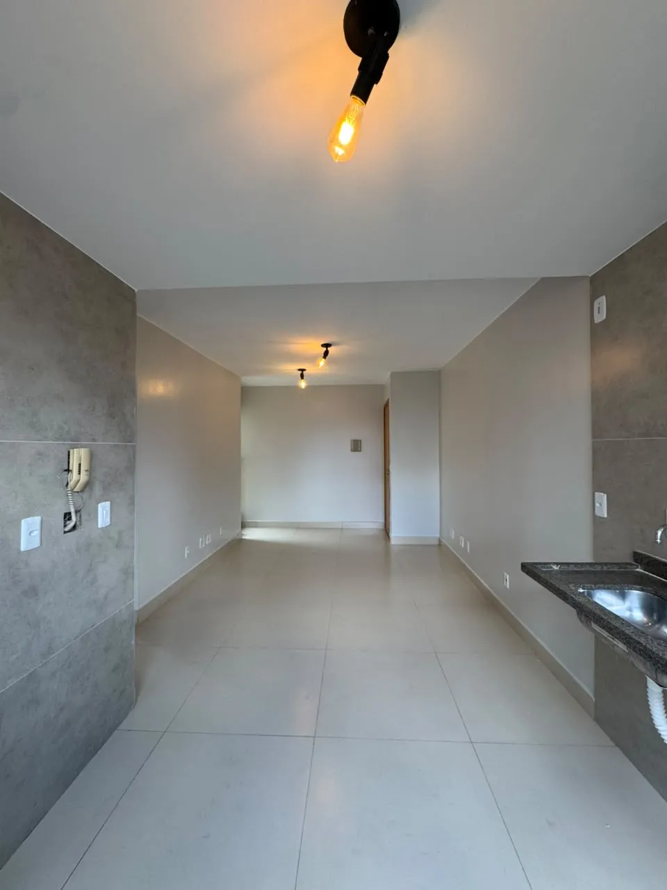 Vendo Apartamento na QS 303, Villa Borghese, Samambaia Sul, Aceita Financiamento. — foto 1