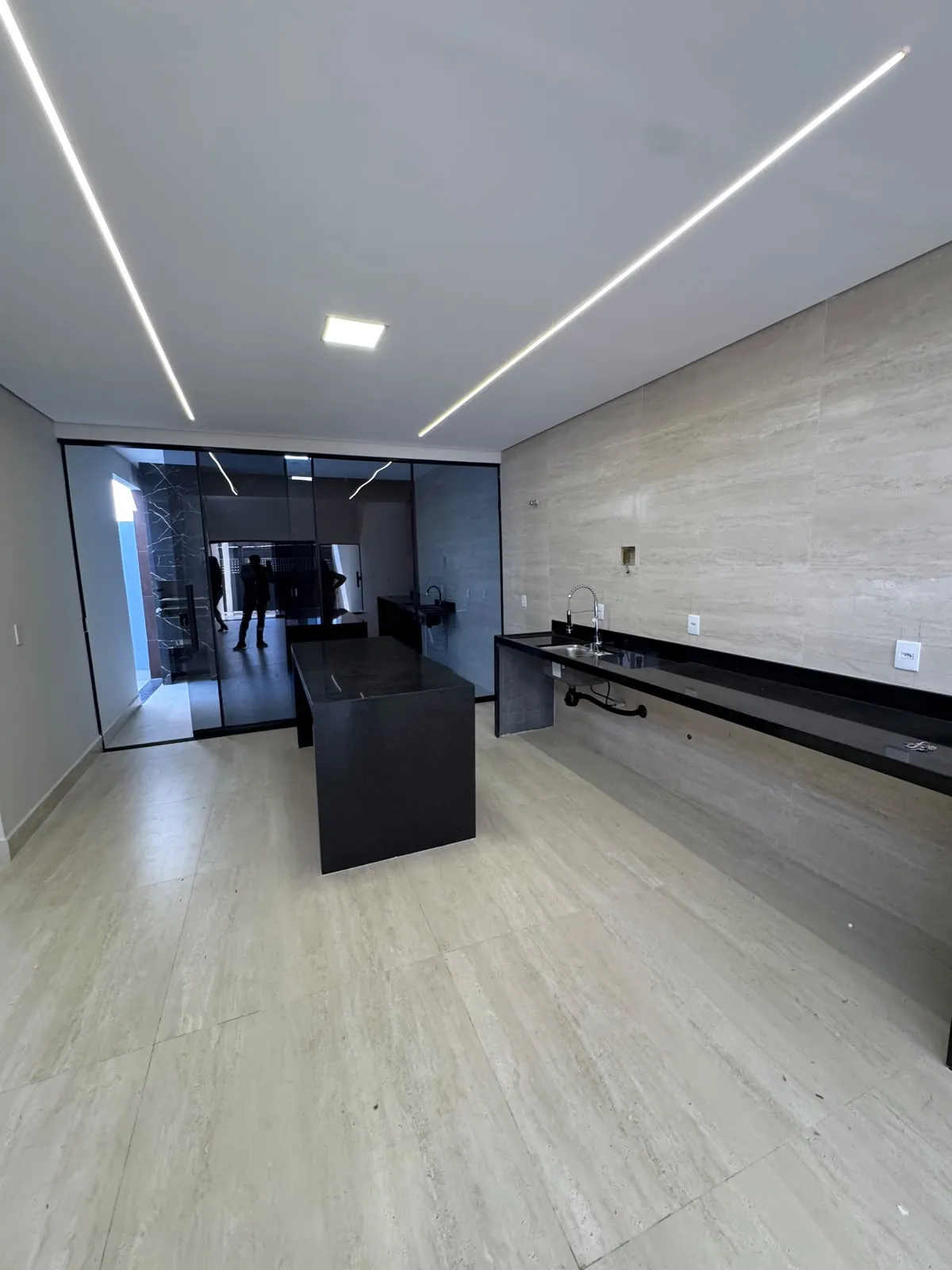 Vendo casa na QR 108, Samambaia Sul, Aceita Financiamento. — foto 1