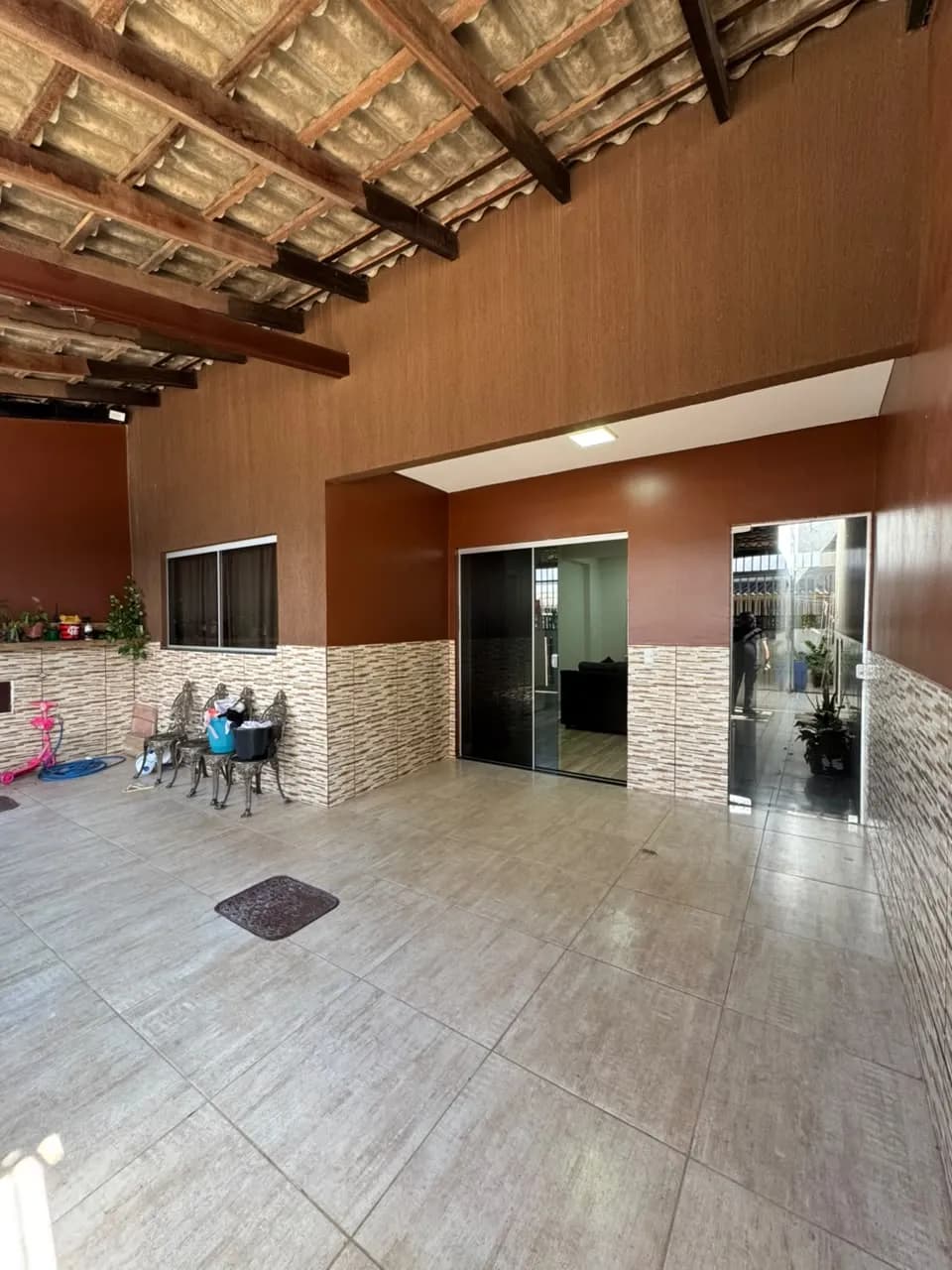 Vendo Sobrado na QNQ 4, Ceilândia Norte, A Vista. — foto 1